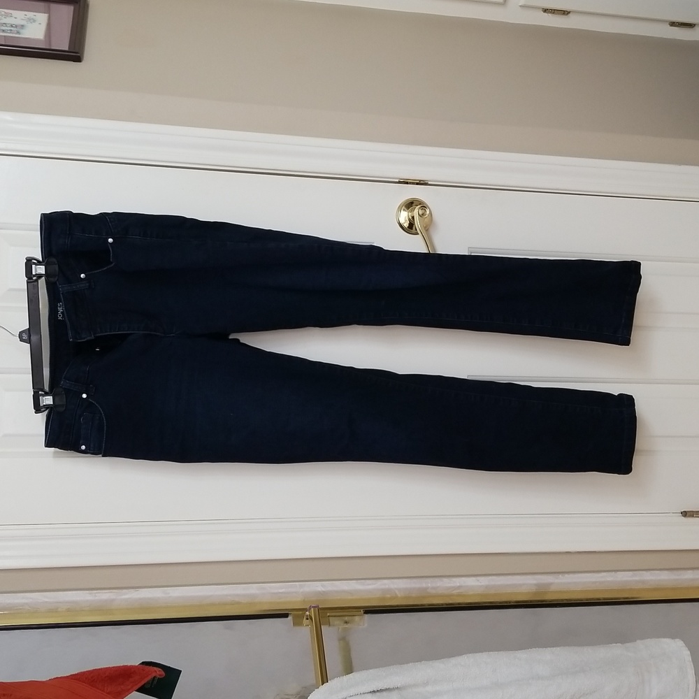 Jones New York Madison Slim fit size 10.